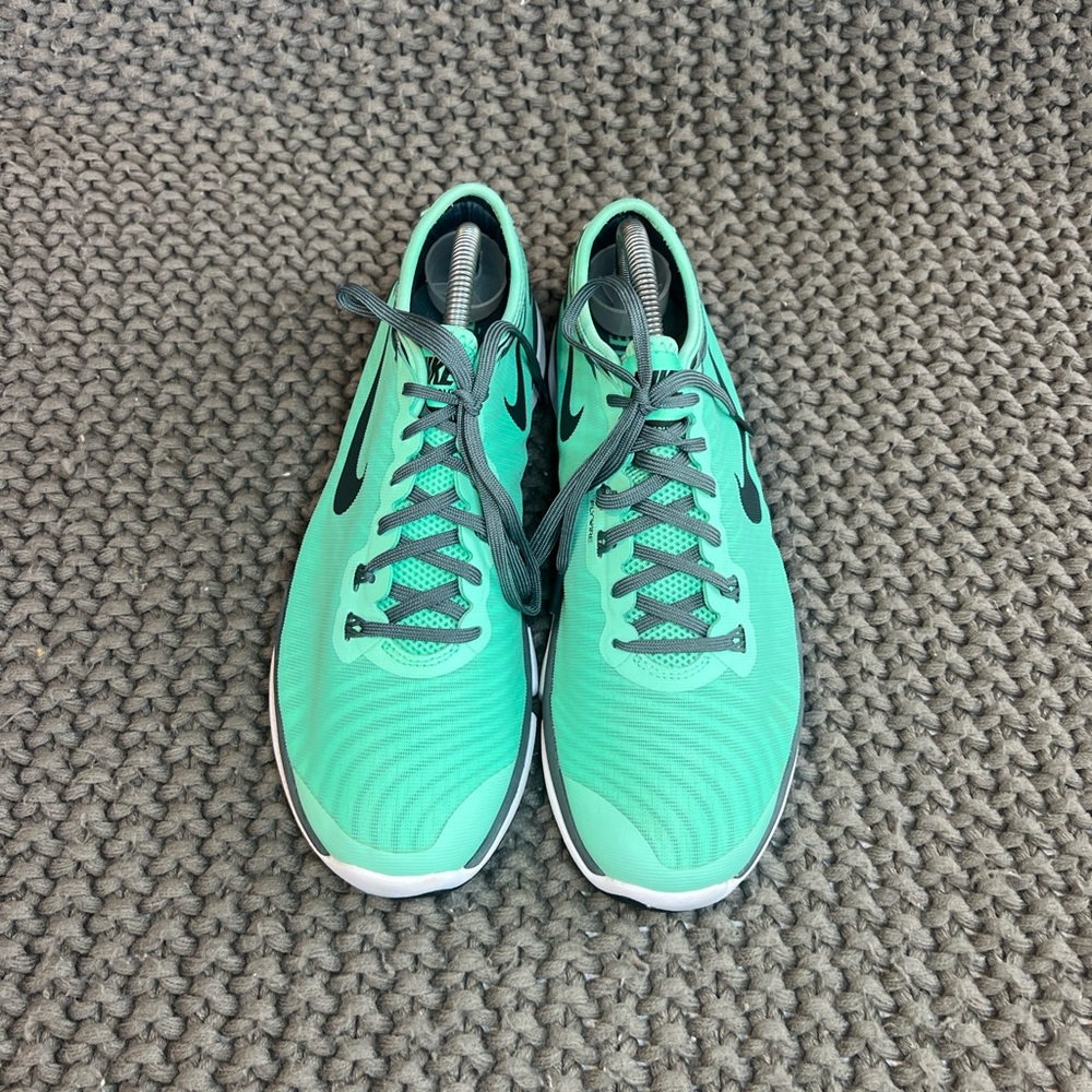 Nike Flex Supreme TR4 Green Sneakers Running Shoes Women Size 9  819026-301